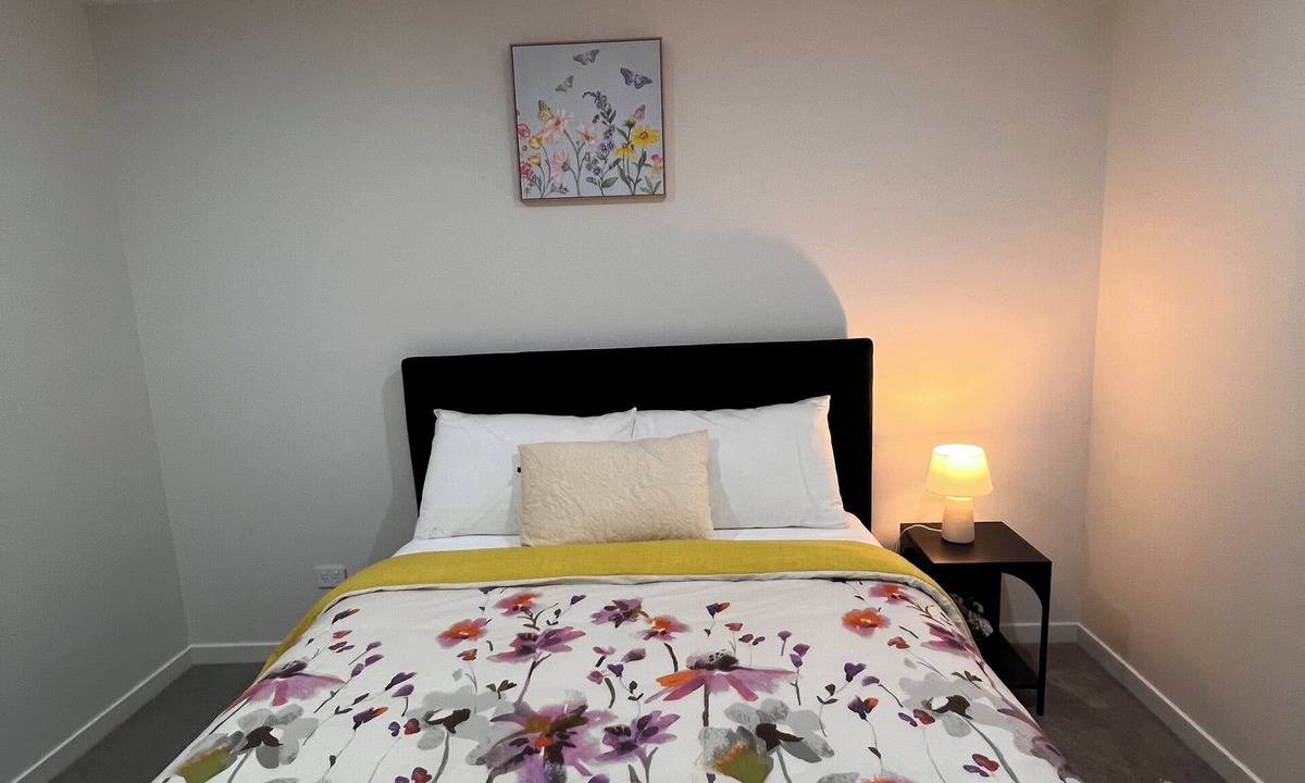 Papakura House | SJ House easy access to the Airport and two minutes walking distance to the Mall