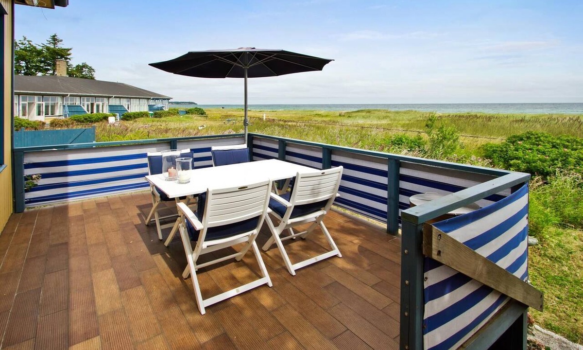 Nyborg Condo | Skærven Beachfront Apartment B