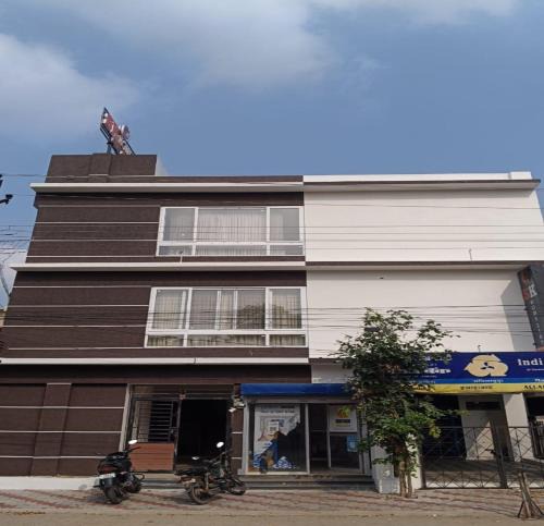 Mayiladuthurai Hotel | SK Home Stay