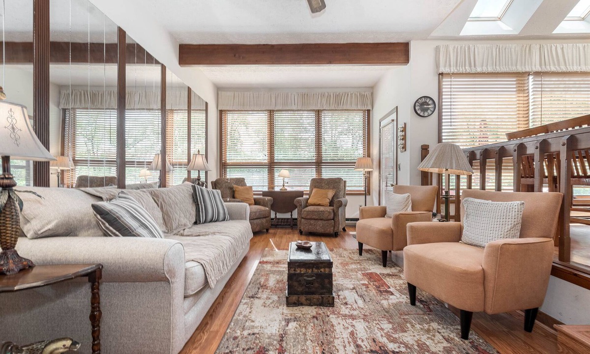 McHenry House | Ski Harbor 38 | Community Pool, Lake!