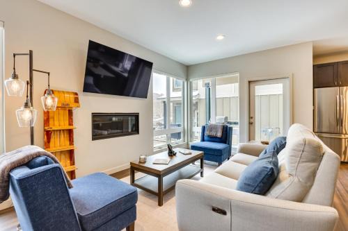 Silvercreek House | Ski-In/Ski-Out Granby Getaway w/Fire Pit!