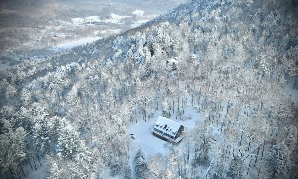 Stockbridge House | Ski/MTB/Arcade/Pool Table near Killington/Pico/Sugarbush/Woodstock