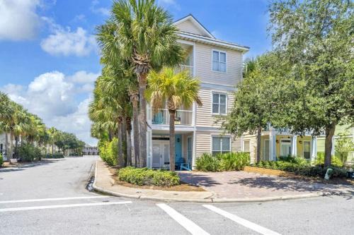 Villages of Crystal Beach House | Skip's Corner Pet friendly Beach trolley