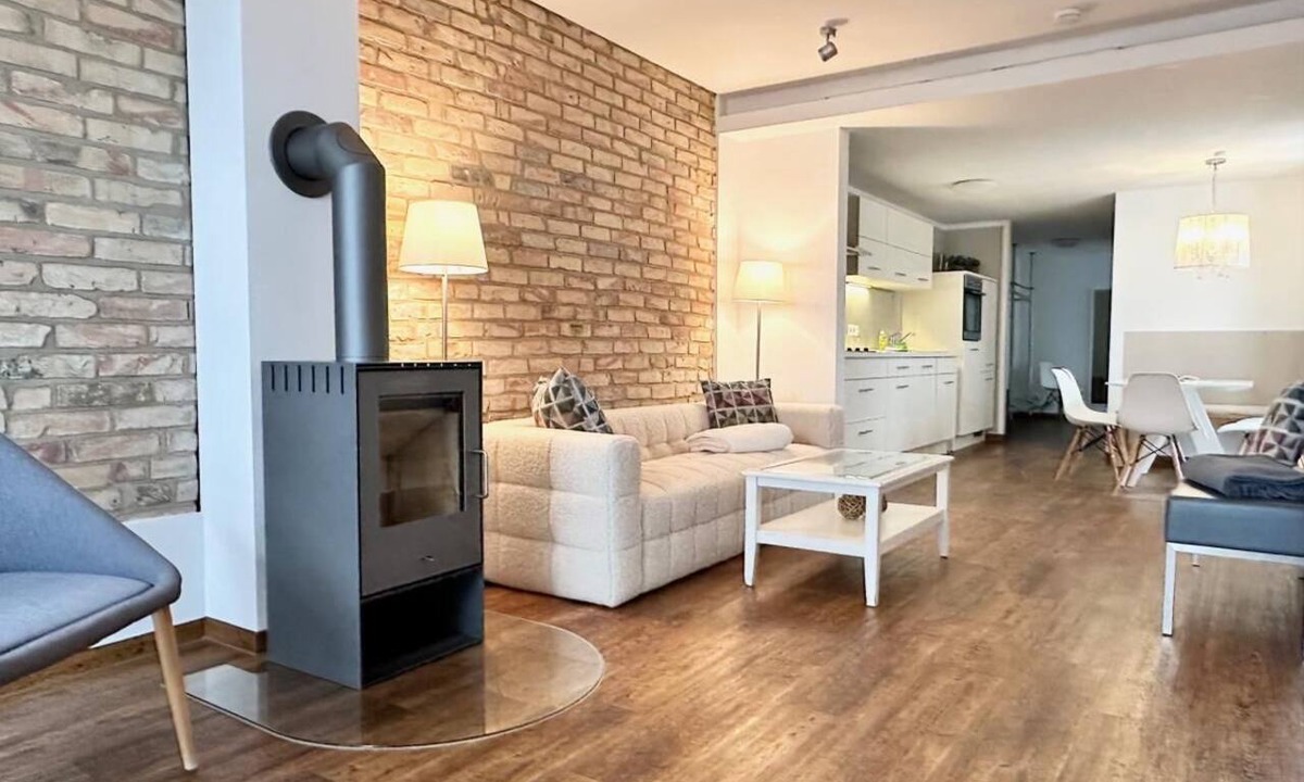 Warnemuende Apartment | Skipperlodge, quiet location on the Alter Strom - family-friendly, modern, special
