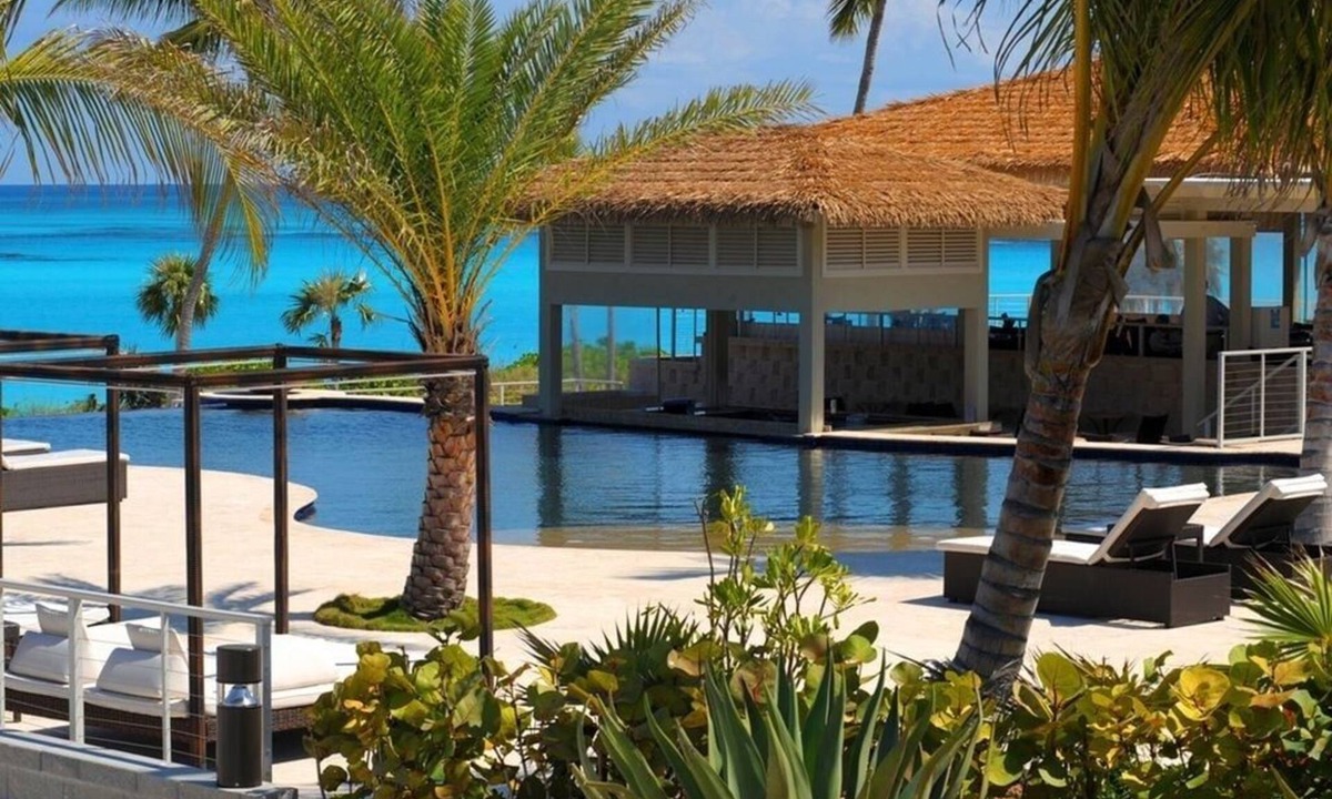 Governor's Harbour Cabin | Sky Beach Club Bungalow 1 Bedroom Cabin