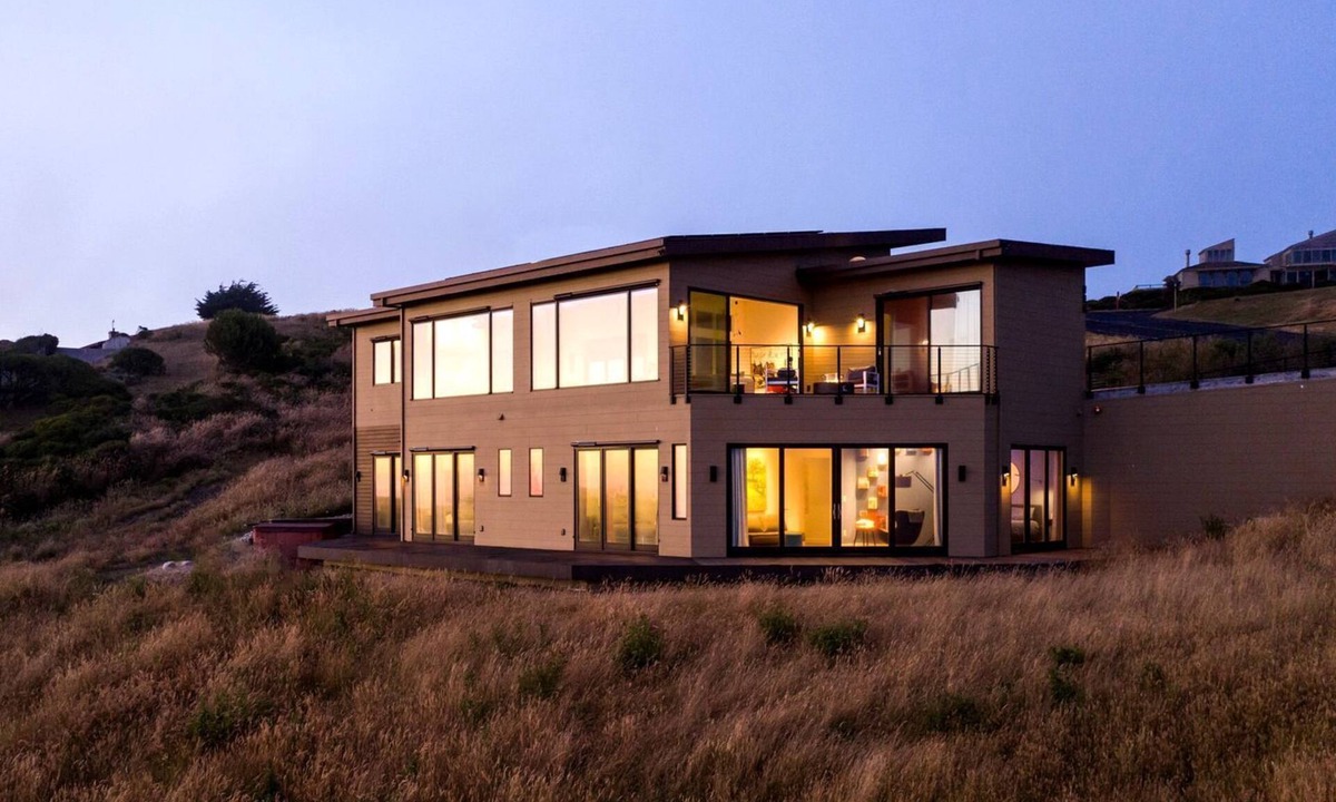 Dillon Beach House | Sky House Boutique Seaside Retreat With Cinema Near Dillon Beach