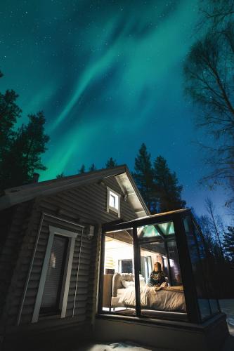 Sonka Ski Chalet | Sky Lodging - sleeping under the stars - private cottage