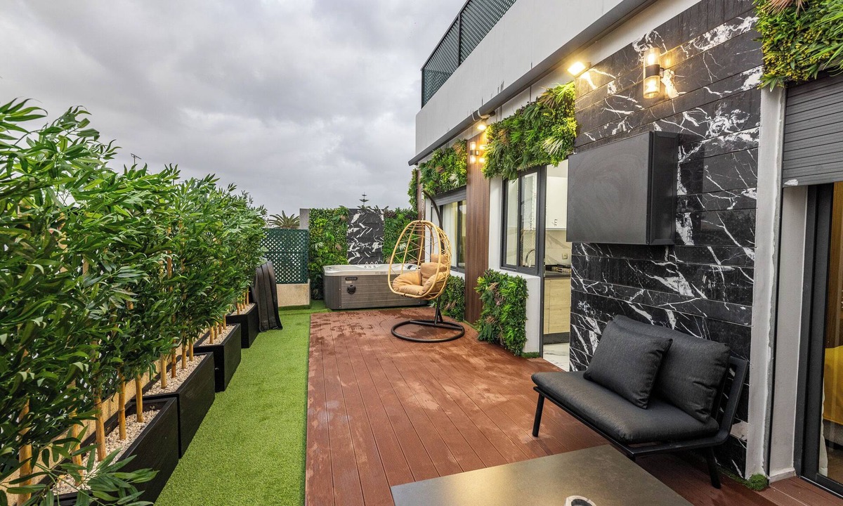 Quartier Administratif Apartment | Sky view