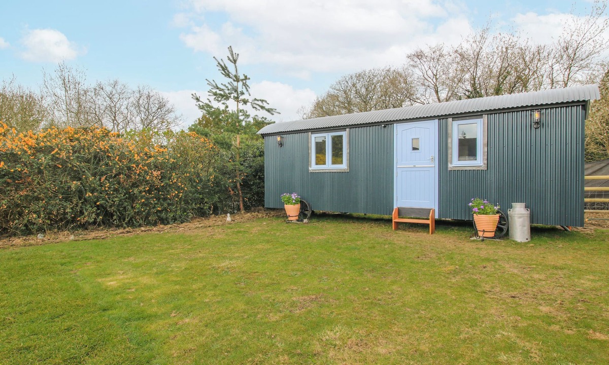 Knowbury Cottage | SKYE, pet friendly, with a garden in Clee Hill