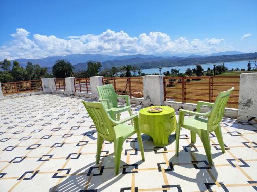 Kathua House | Skyline Lakeview