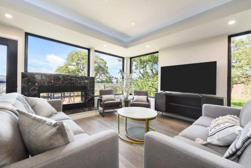 Pittsburgh House | Skyline's Duplex- 10Bd-6Bth 4Car Parking w Roofdeck