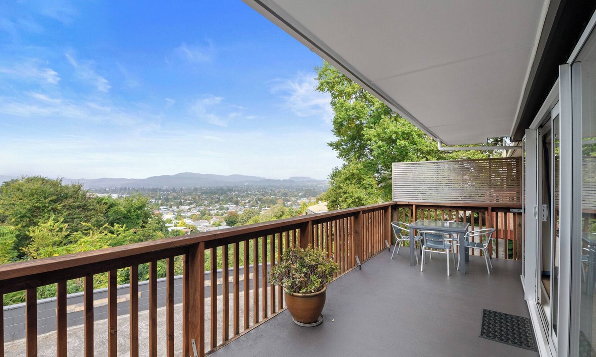 Rotorua House | Skyline Staycation - Rotorua Holiday Home