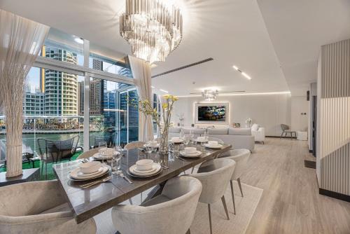 Jumeirah Beach Residence Apartment | Skyline Views with Waterfront & Marina Walk - 3 BDR Apartment