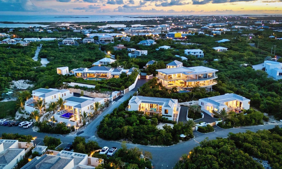 Blue Mountain Villa | Skyline Villas - Estate (up to 40 Guests)