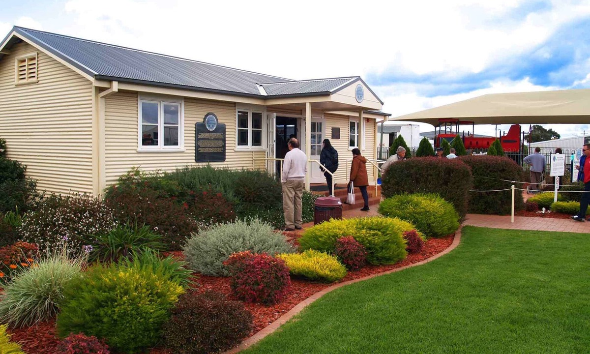 Temora Hotel | SkyLodge Temora