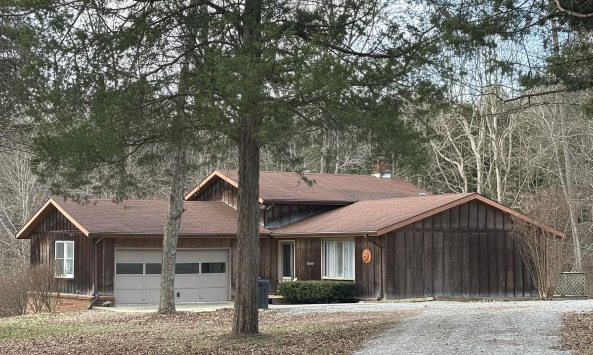 Greenville House | Sleepin' Hickory: Deep Woods Luxury, Game Room & Winding Creek View