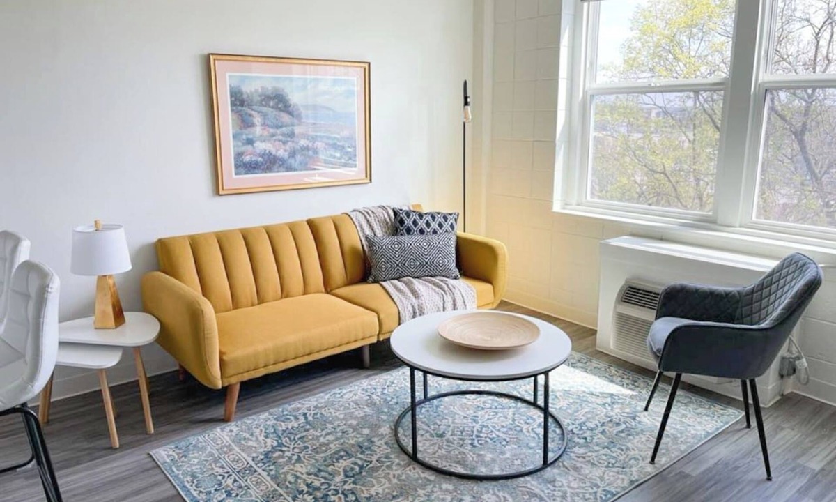 Cincinnati Apartment | Sleepover | Elite 1BD/1BA + Gym - Cincinnati
