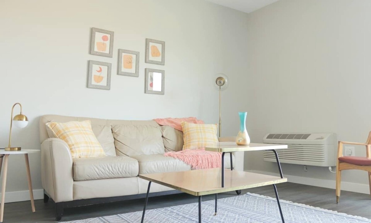Downtown Des Moines Apartment | Sleepover: Tranquil 1BD/1BA - Downtown Des Moines