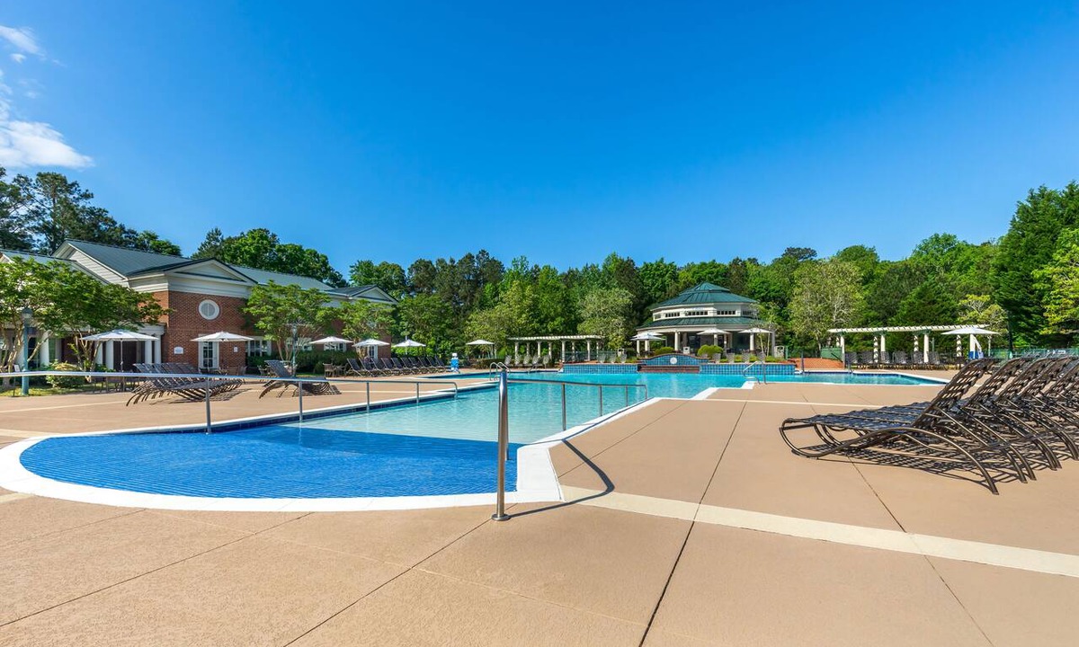 Berkeley Condo | SLEEPS 12- 4 BDRM-4 BATHS-2 KITCHENS ~GREENSPRINGS RESORT~ INDOOR/OUTDOOR POOLS