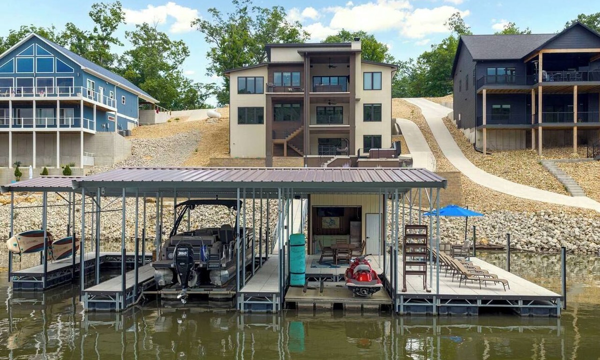 Camdenton House | Sleeps 29, Protected Cove, Lake View, Game Room