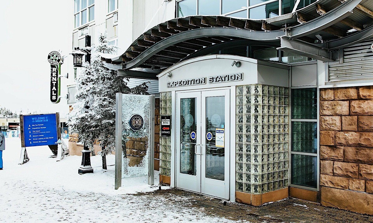Edray Condo | Slope Side! 2 Bed 2 Bath Expedition Station 201