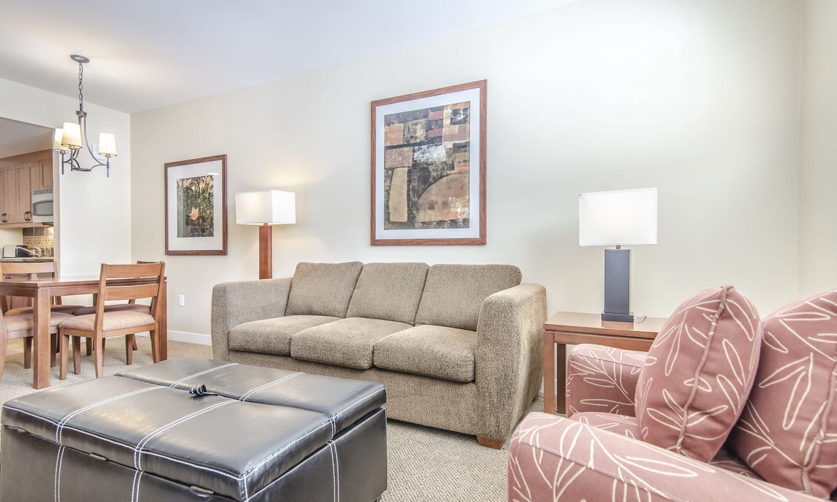 Winter Park Condo | Slope-Side Condo in WP Resort: Ski-in/Ski-out with Shared Hot Tub Access