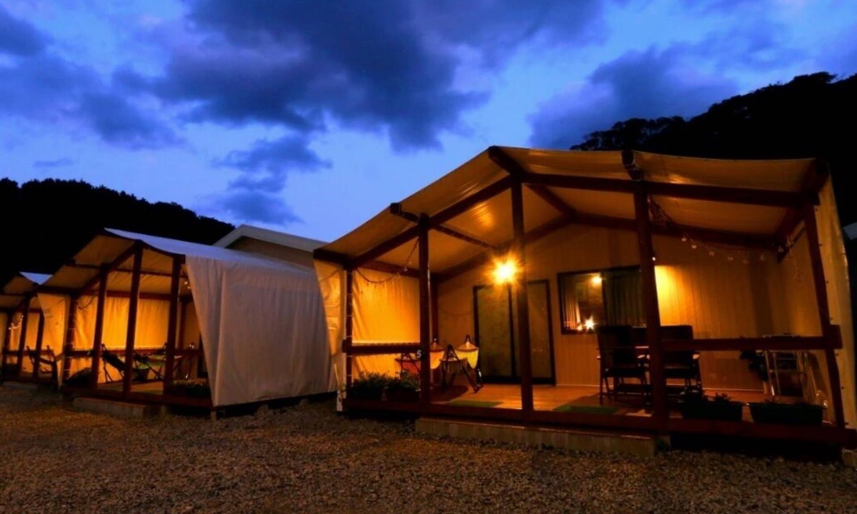 Tsushima Cabin | Sloth Glamping