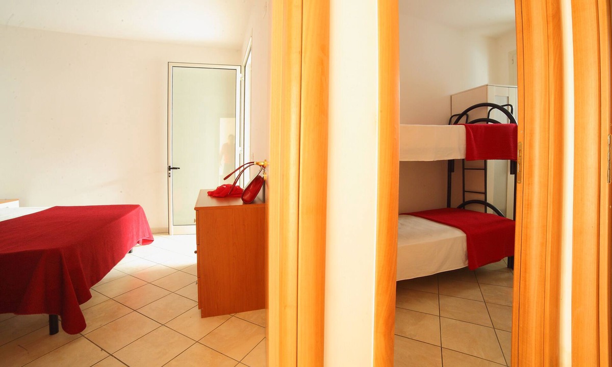 Torre Mozza Apartment | Small apartment with 3 places on the ground floor (Aphrodite) and 100 m from the beach