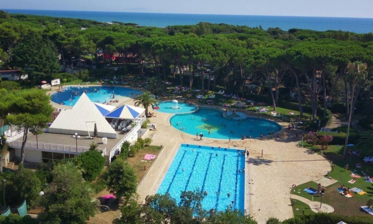 Baia Domizia Other | Small Camp KR