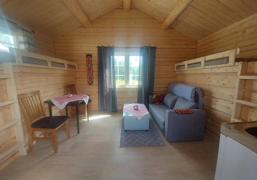 Hattfjelldal Ski Chalet | small camping cabbin with bathroom near by