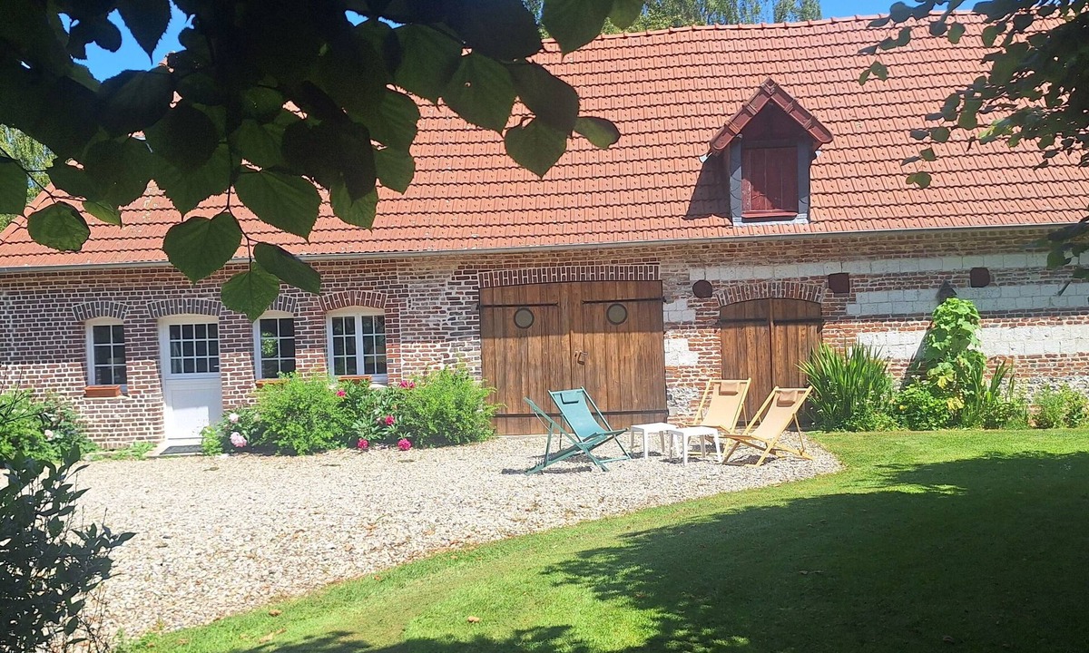 Derchigny House | Small detached house in quiet village 3 kms from the beach