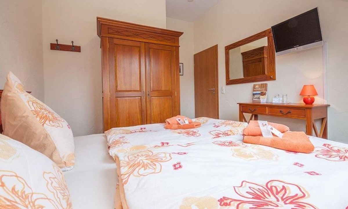 Neroth House | Small double room - Hotel Am Eifelsteig - Neroth