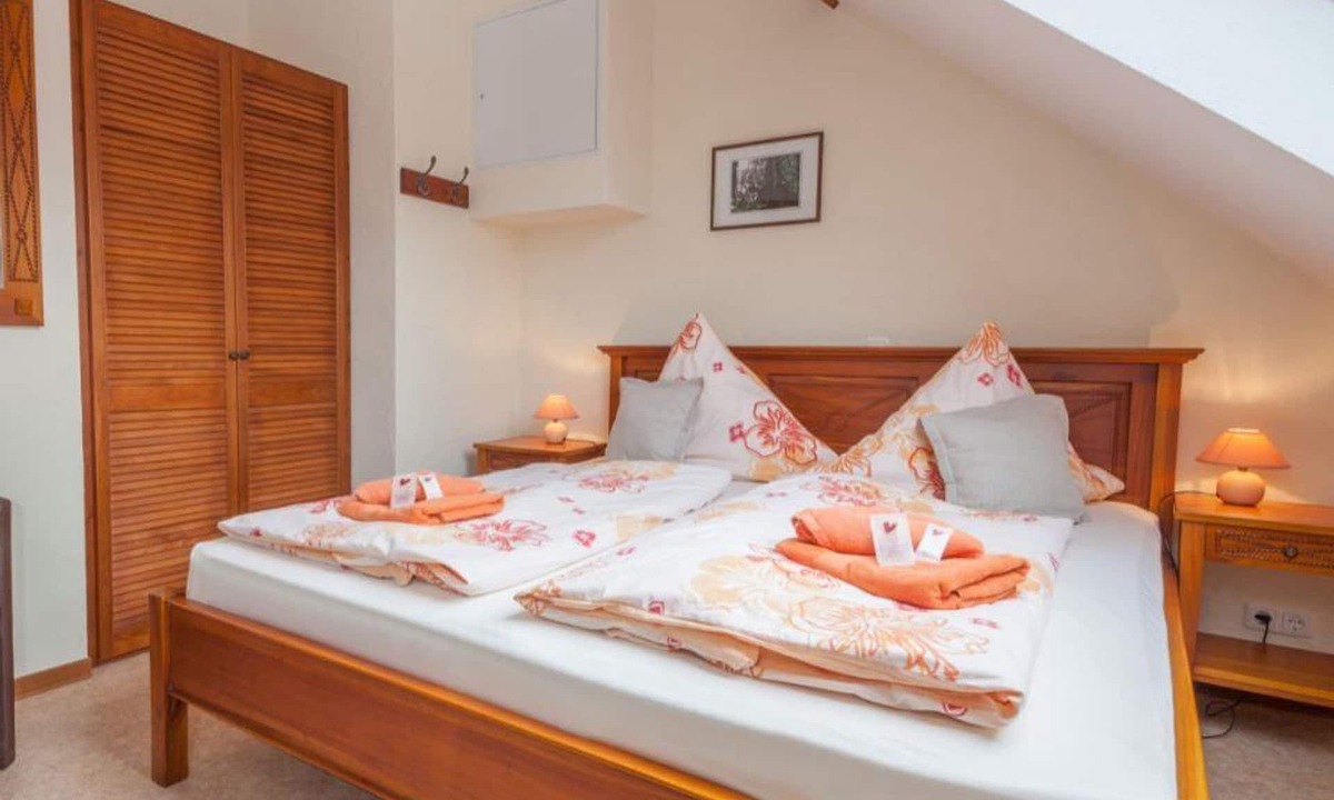 Neroth House | small double room single occupancy - Hotel Am Eifelsteig - Neroth