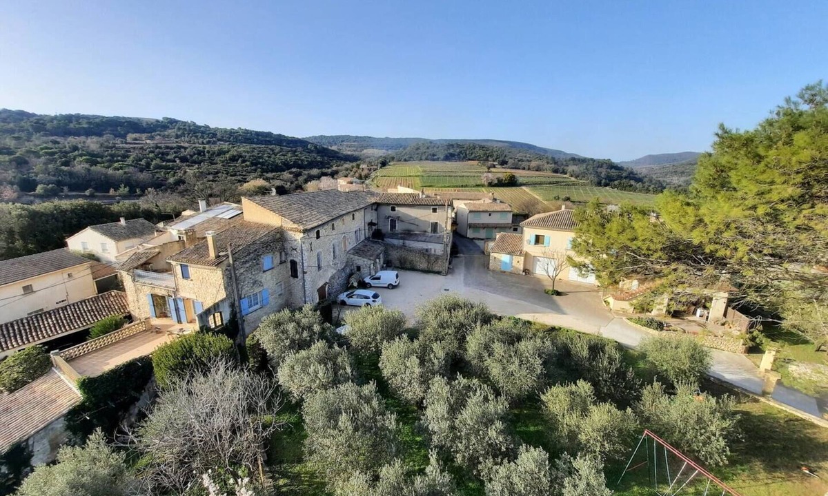 Cornillon House | Small, quiet house in the heart of a winegrowing estate.