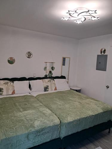 South Bimini Apartment | Small's Cozy Rest 9 Efficiency