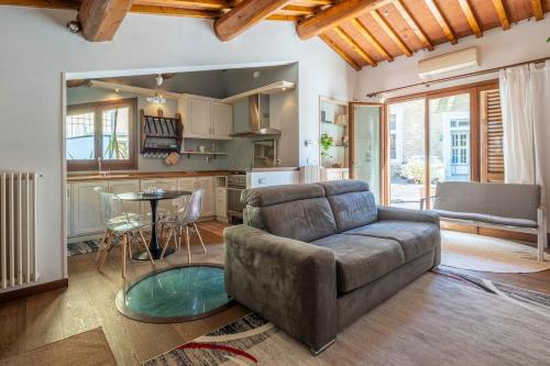 San Frediano House | Small Villa with parking