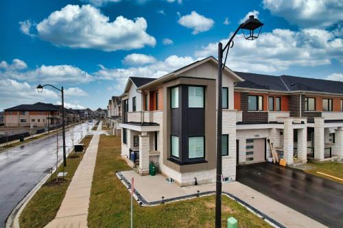 Milton Apartment | Smart & Cute 1BR Basement Apartment-Milton