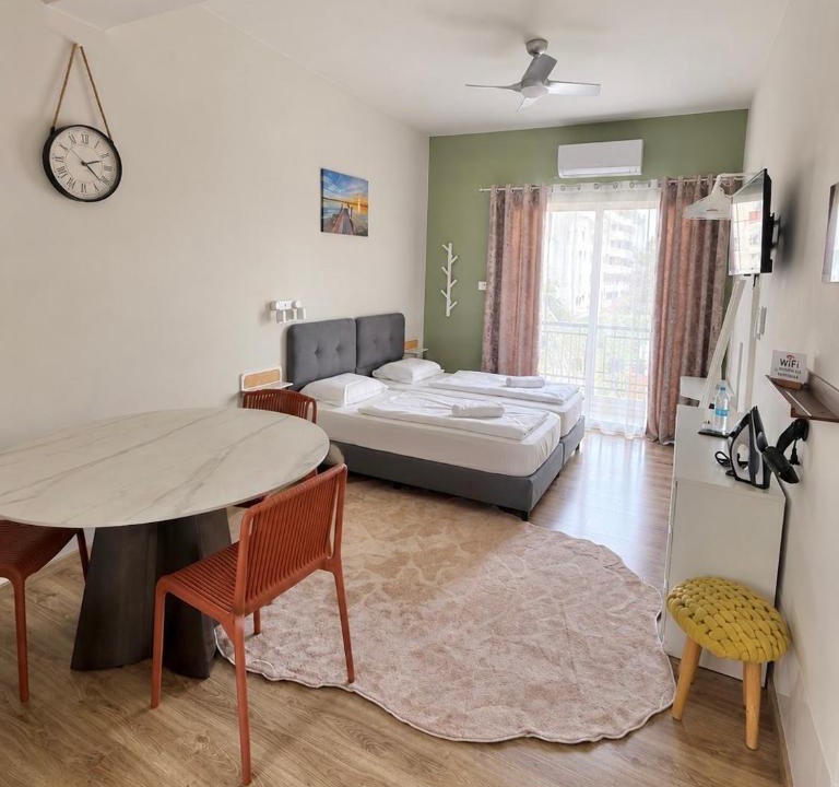 Historical Center Apartment | Smart Deluxe Studio N9 private Kitchenette Balcony Beach 250m Marina Port 900m