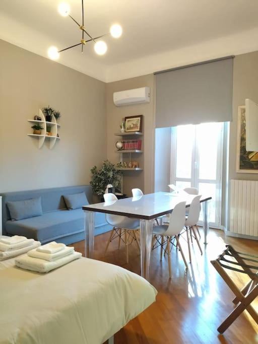 Porta Volta Apartment | smart sarpi monolocale