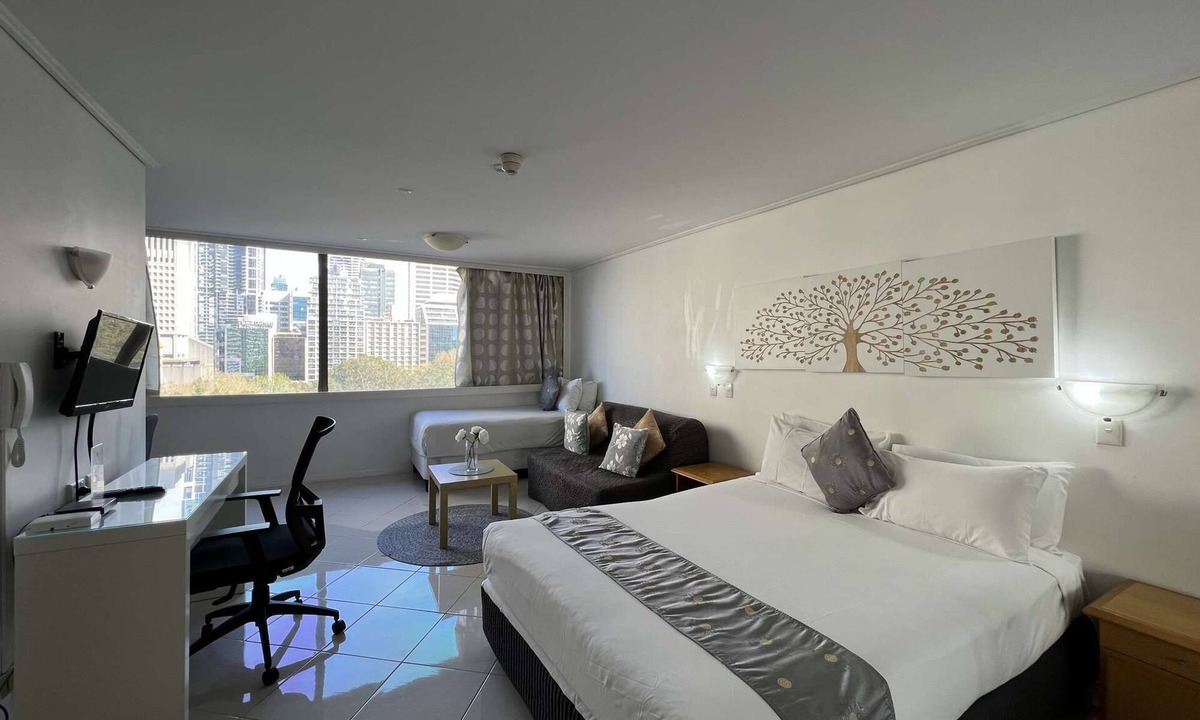 Darlinghurst Apartment | Smart Studio Sydney Hyde Park with City and Park Views