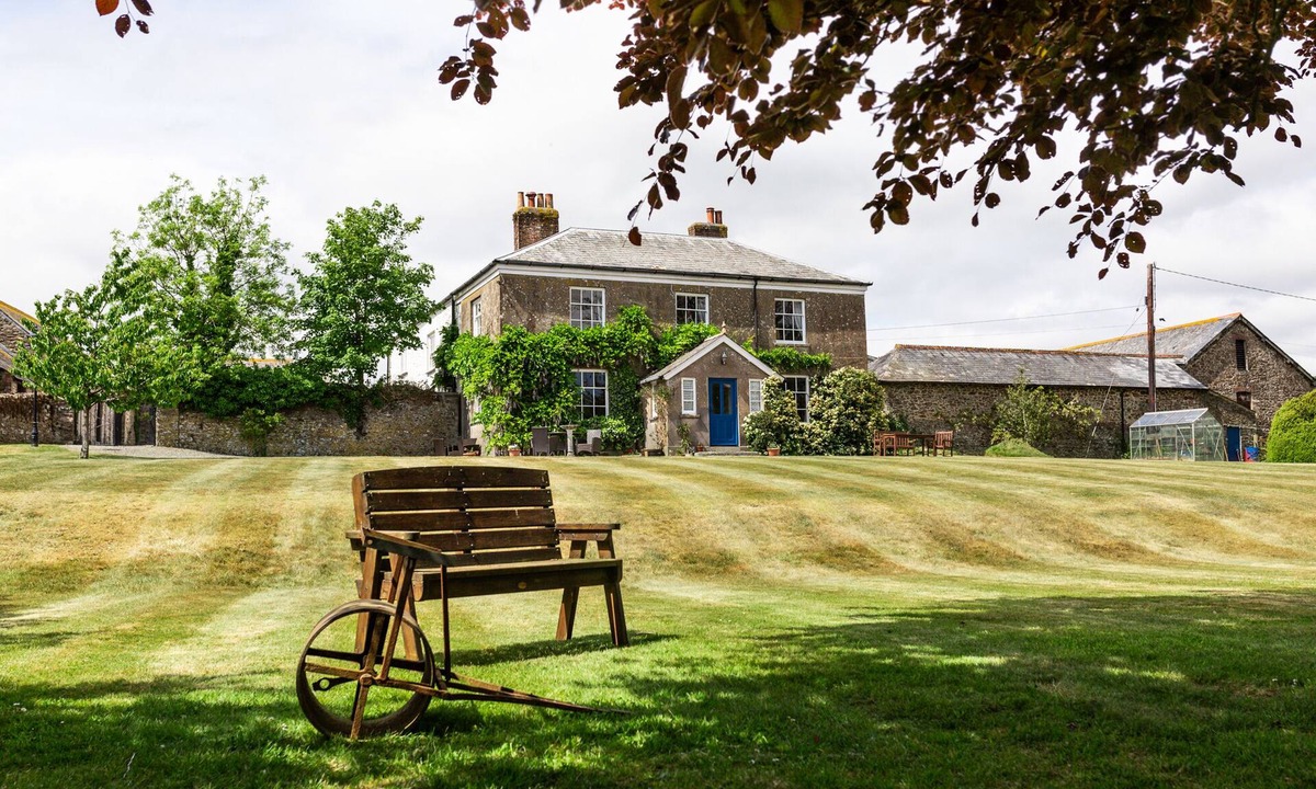 Saltash Bed & Breakfast | Smeaton Farm