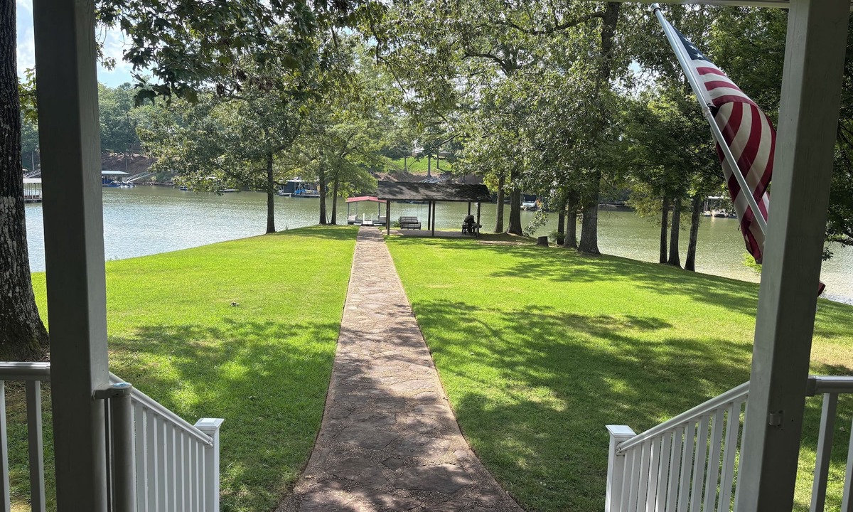 Double Springs House | Smith Lake Retreat on over 2 acres; Peaceful home and yard on quiet part of lake
