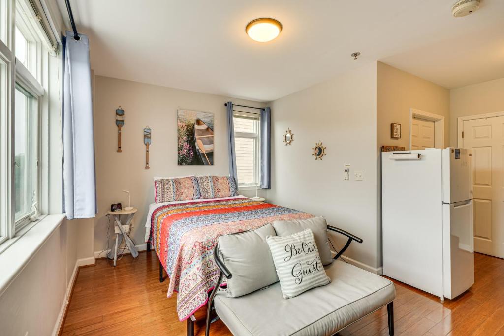 Huddleston Apartment | Smith Mountain Lake Condo w/Pool Access