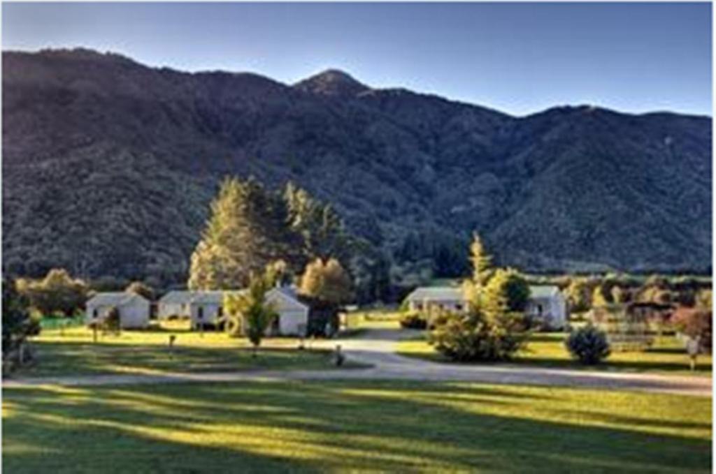 Linkwater Resort | Smiths Farm Holiday Park