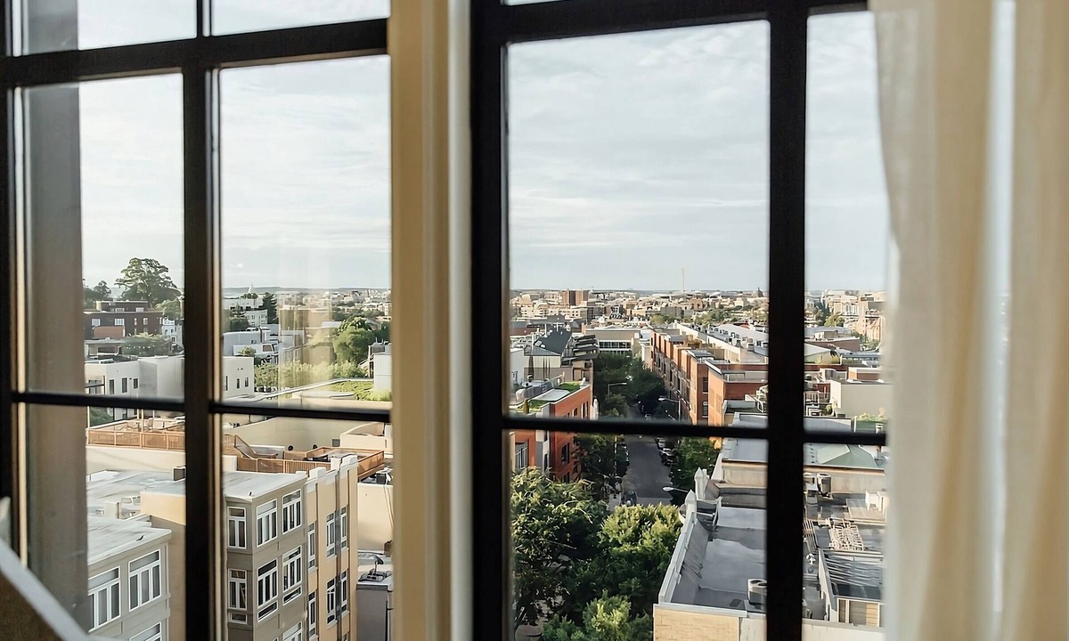 Adams Morgan Hotel | Smithsonian Haven, DC Escape with Luxe Amenities, Pets Stay For Free!