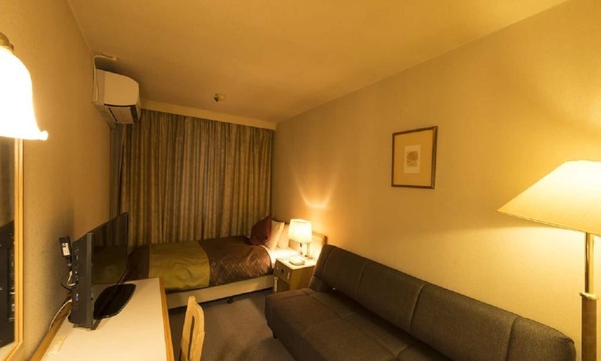 Kintaro Onsen Hotel | Smoking Single with sofa Slightly larger room fo/Uozu Toyama
