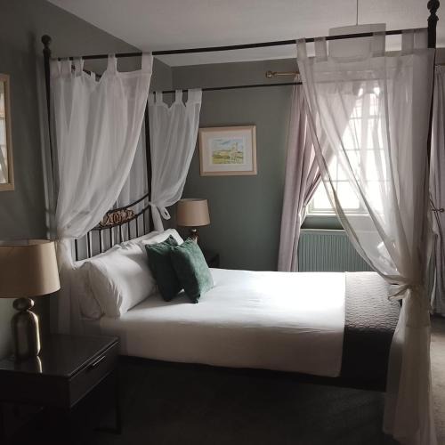 Brixham House | Smugglers Hotel