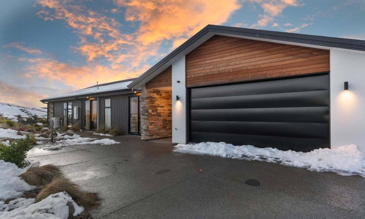 Tekapo Apartment | Snow Pine 2 Bedroom Apartment