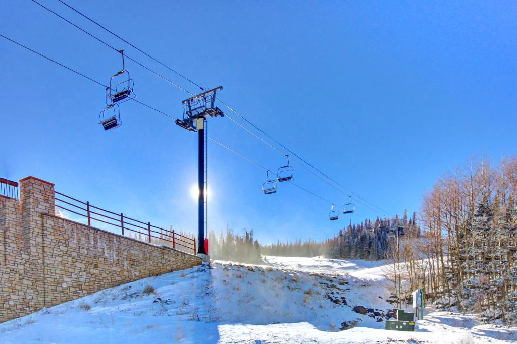 Brian Head Hotel | Snow Shoe 5A