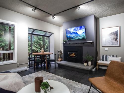 Glacier House | Snowater Respite